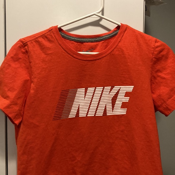 Nike slim fit tshirt - Picture 3 of 5